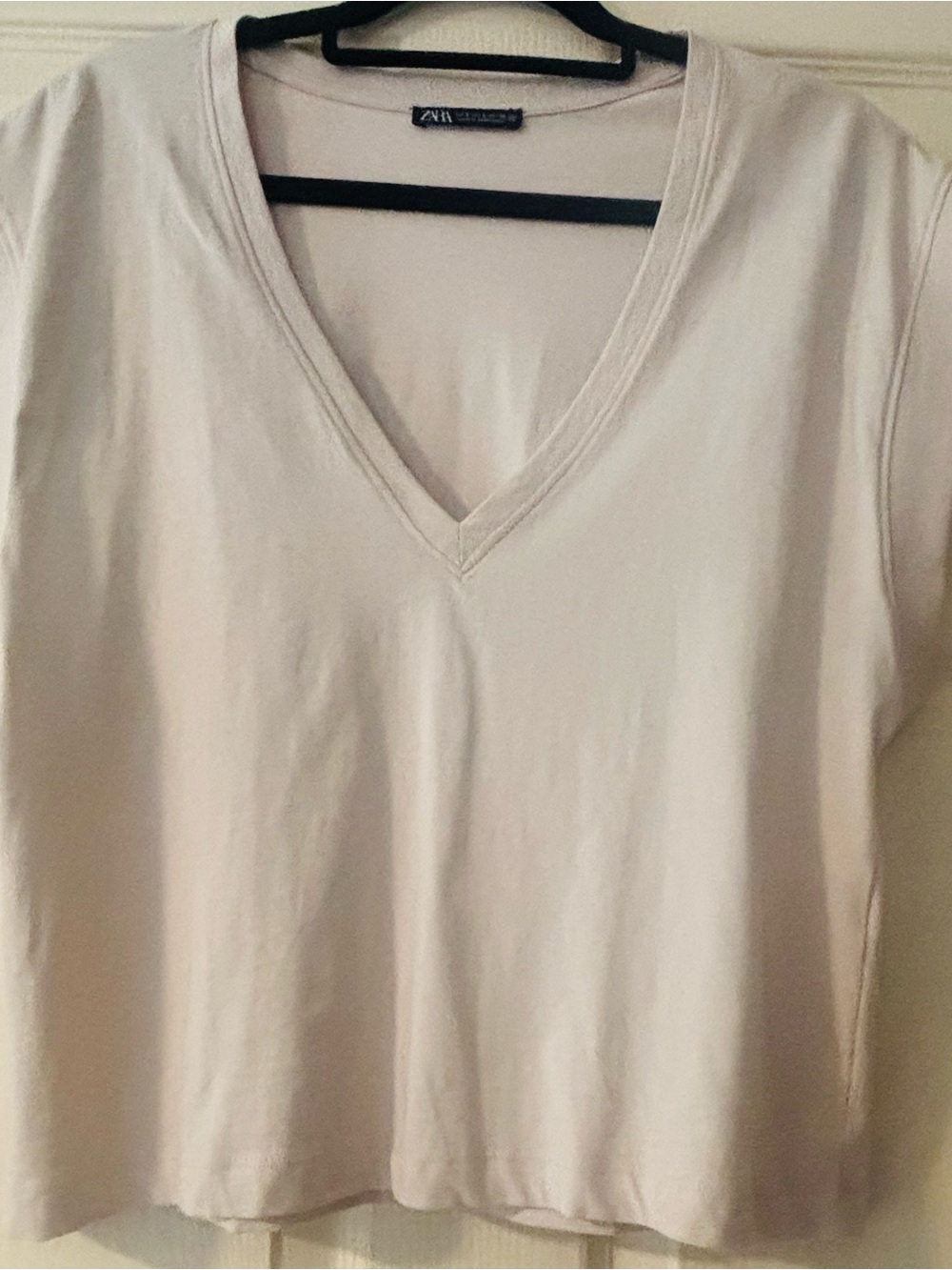 Zara Light Cream V-Neck Short Sleeve Tee